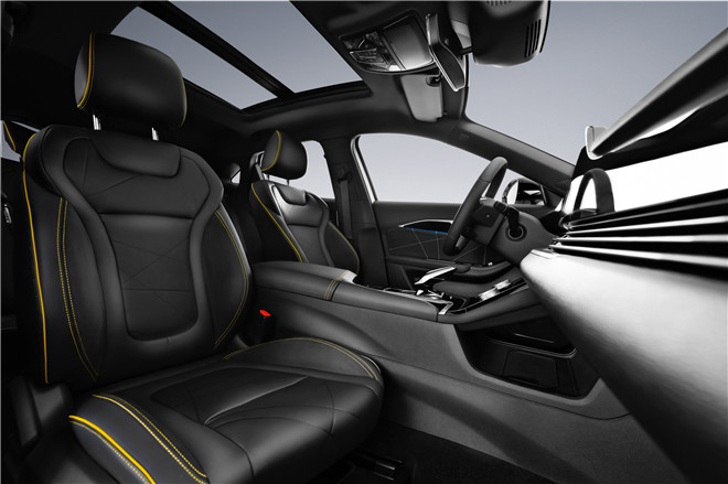 uppf隱形車衣官網|外觀獵豹 內飾“電子豹”？這款全新轎跑SUV內飾真妙